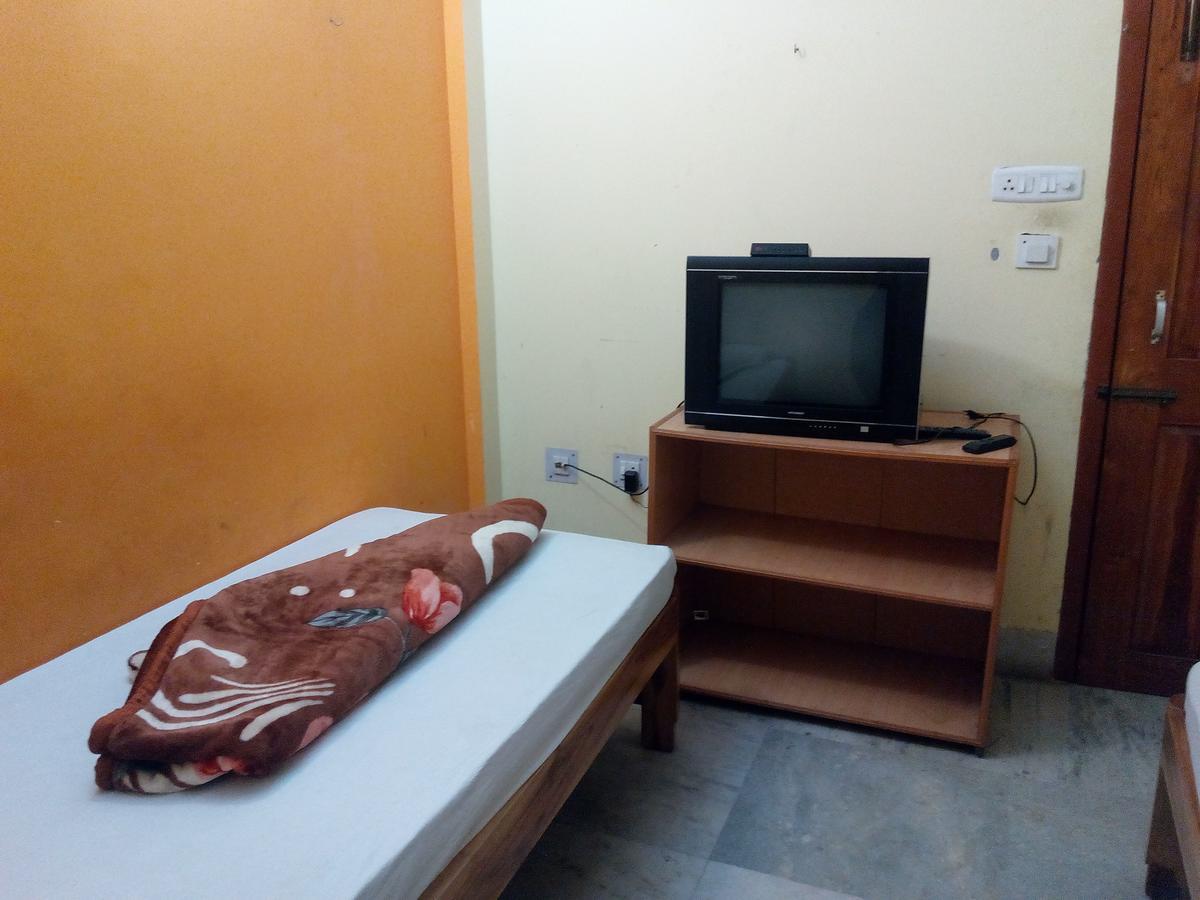Dispur Lodge Гувахати Экстерьер фото