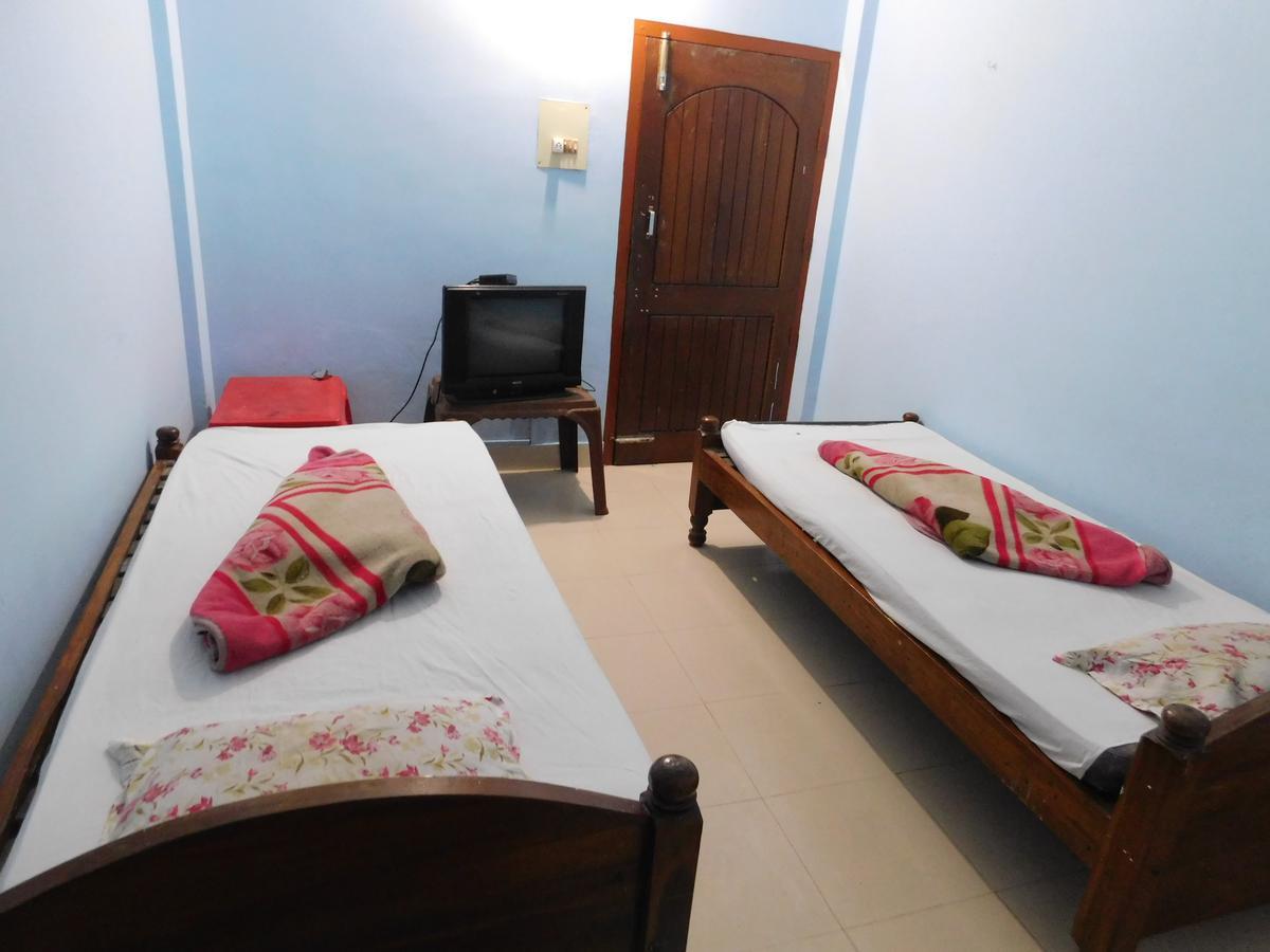 Dispur Lodge Гувахати Экстерьер фото