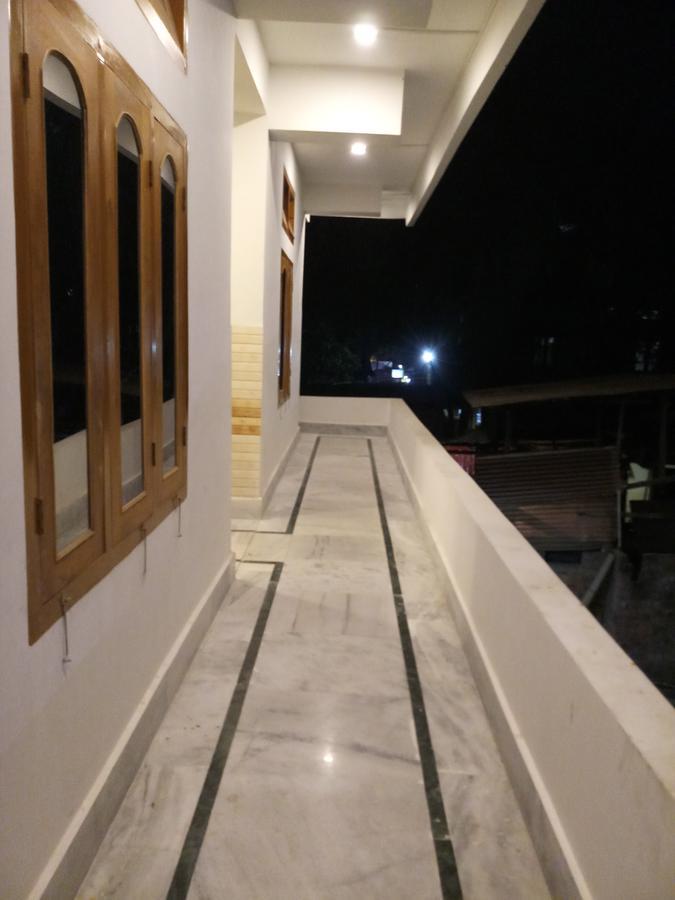 Dispur Lodge Гувахати Экстерьер фото